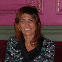Dra. Irene V. Intebi